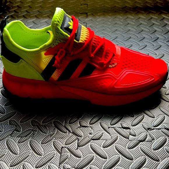 2020
ZX 2K Boost \'Solar green Red\'